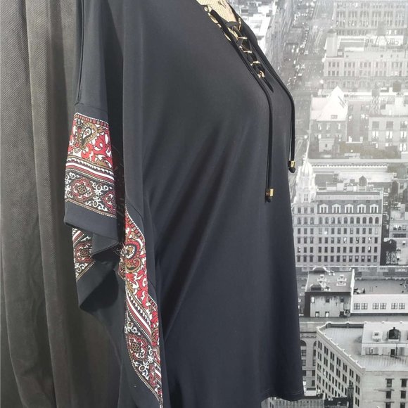 Michael Kors Medium Black Poncho - Picture 3 of 7